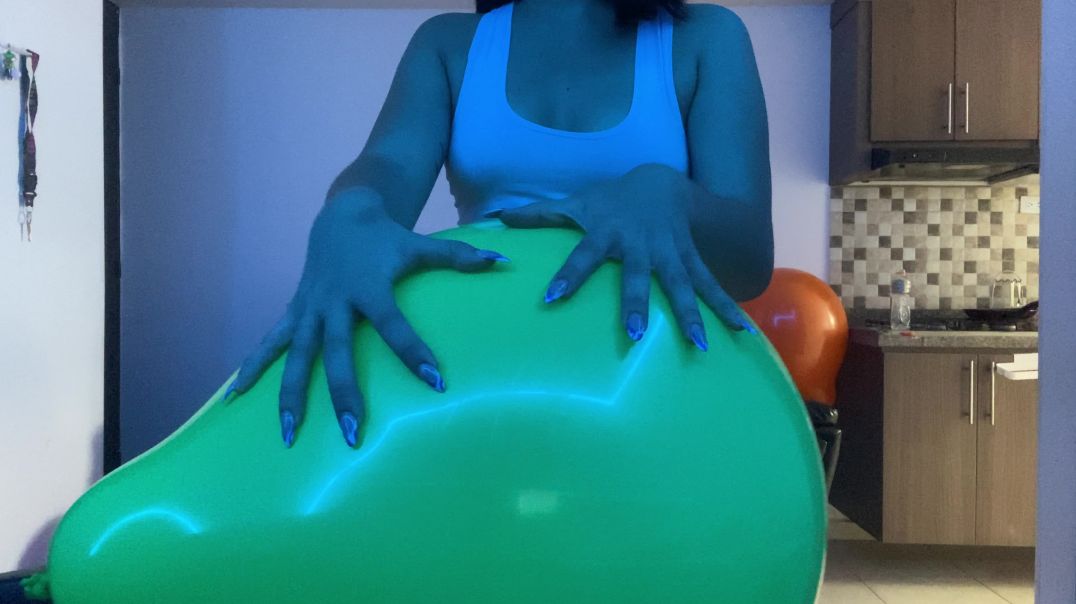 NAILS2POP 18 INCH BALLOONS