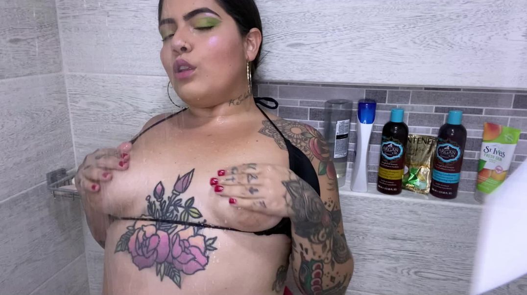 champagne shower pt 2 touching myself